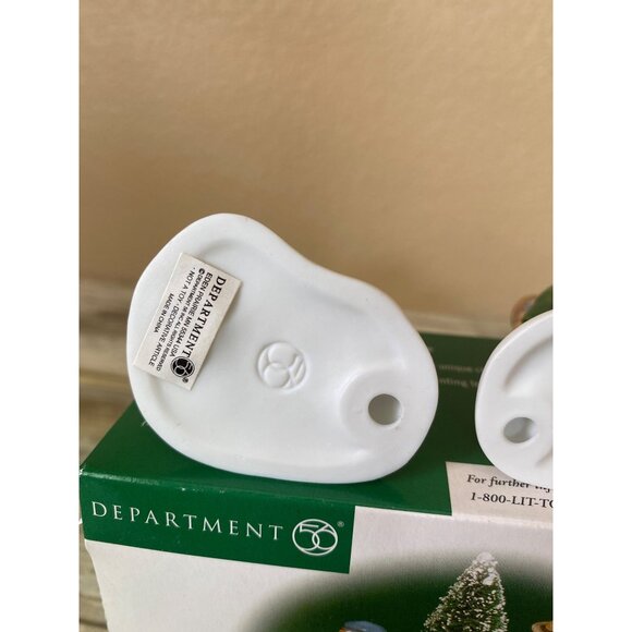 Dept 56 Dickens’ Village Keeping the Streets Clean New inBox #56.58532 Set of 2 - Picture 7 of 11